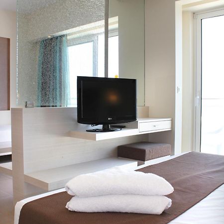 Sea Melody Beach Hotel Apartments Ialysos  Bagian luar foto