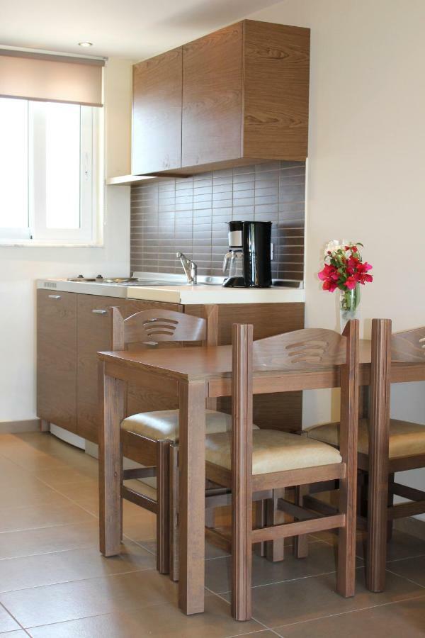 Sea Melody Beach Hotel Apartments Ialysos  Bagian luar foto